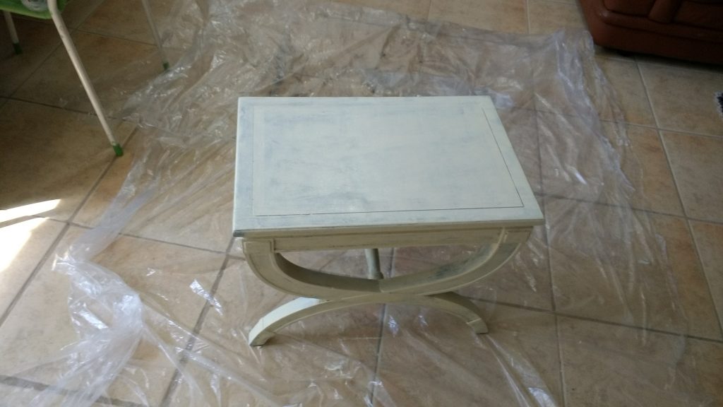 Stool primed in cream color